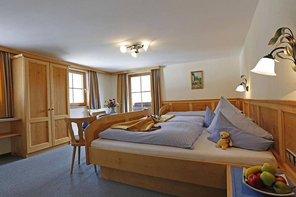 Doppelzimmer mit Dusche, Wc (Langzeitrate) - Linharterhof - Urlaub am Bauernhof in Haus, Schladming-Dachstein