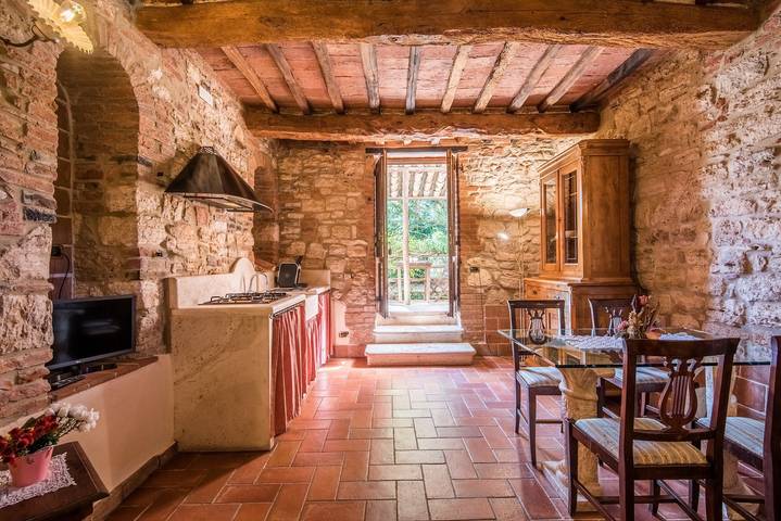 Appartamento 'Agriturismo Ischieto - La Cantina' con piscina condivisa, Wi-Fi e aria condizionata in Rapolano Terme, Siena e dintorni