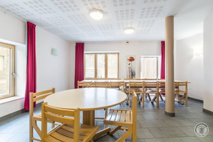 Gîte pour 17 personnes à La Lucerne-d'Outremer - 2