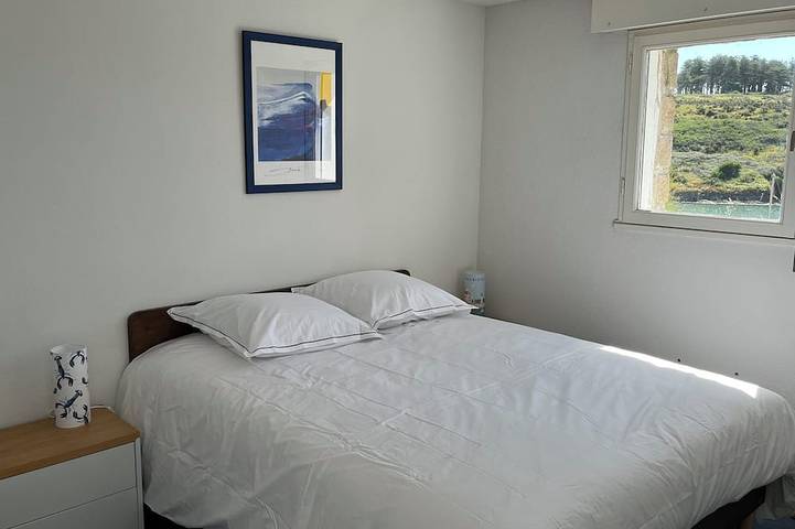 Ganze Wohnung, T2 apartment with terrace and view of Sauzon ria in Sauzon, Côte des Mégalithes