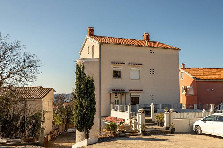 Ferienwohnung für 3 Personen, mit Balkon/Terrasse in Selce