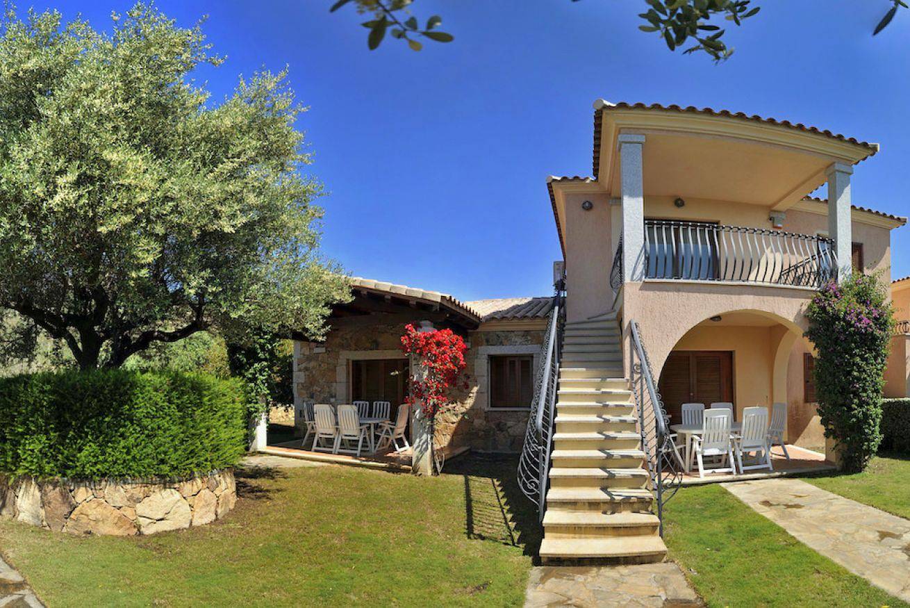 Apartamento entero, Apartamento de vacaciones para 6 personas con balcón/terraza in Case Peschiera-Lu Fraili, San Teodoro