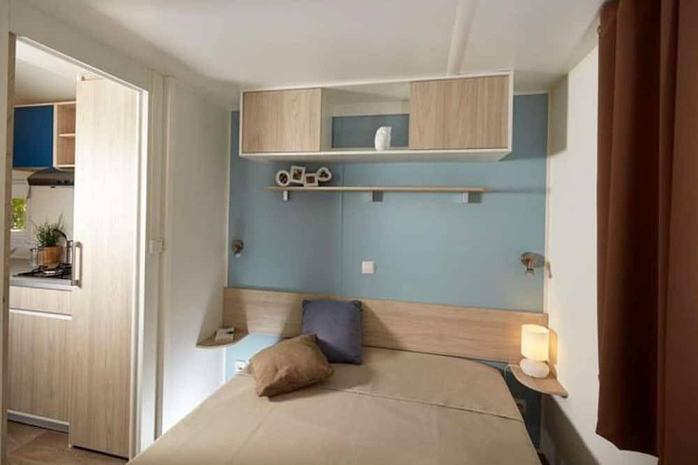 Mobil home 3 chambres avec terrasse, 6 personnes in Le Grand-Serre, Région de Valence