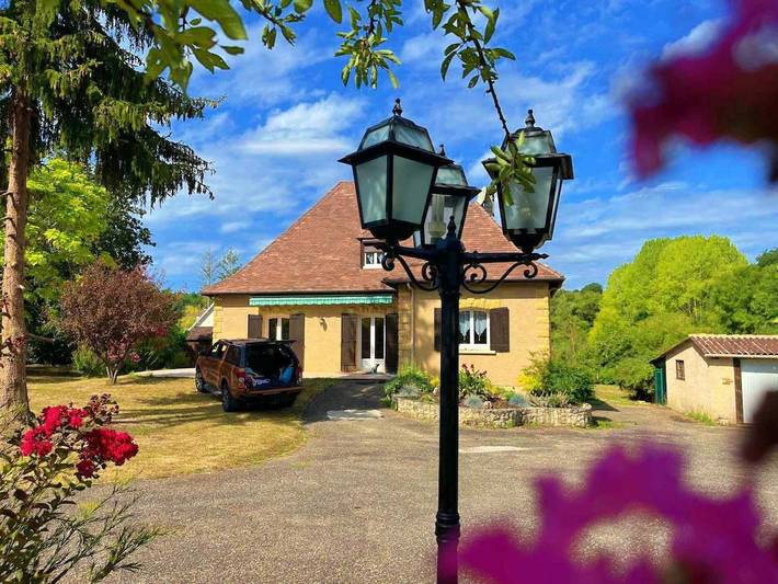 Location de vacances pour 7 personnes, avec terrasse et vue à Gensac - 3