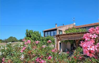 Gîte pour 4 personnes, avec jardin à Réauville