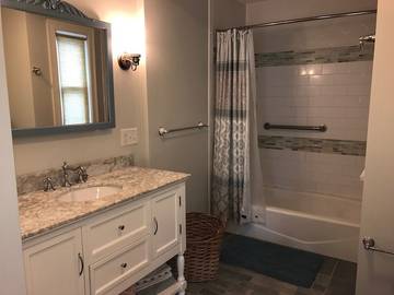 Cottage for 8 Guests in Misquamicut, Rhode Island, Picture 3