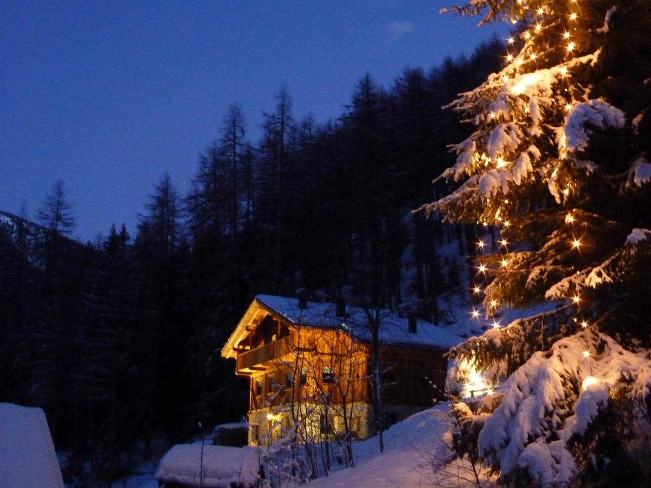 Entire apartment, Mas De La Bolp - Mountain Chalet in Trentino in San Bernardo (Rabbi), Rabbi