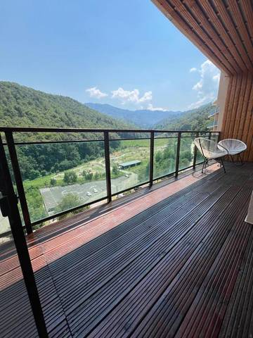 Gîte pour 2 personnes, avec terrasse et vue à Brașov