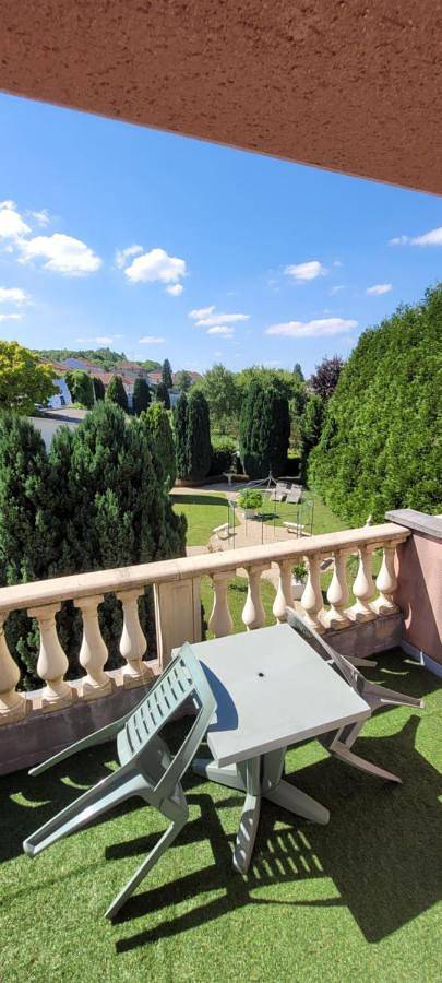 Hôtel pour 2 personnes, avec jardin à Commercy