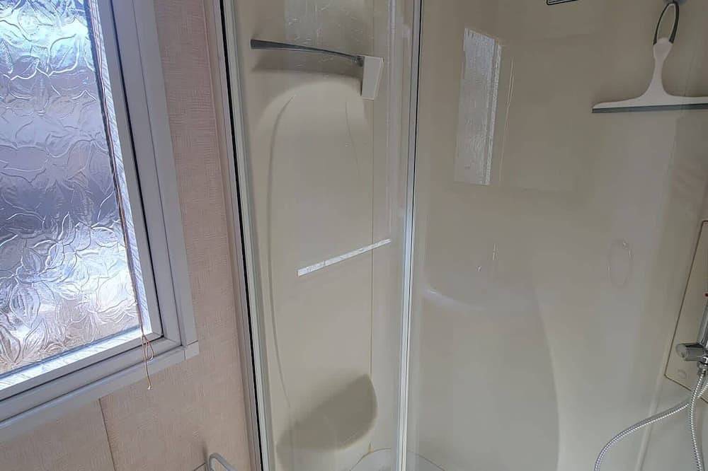 Mobil home climatisé dans camping 4 🌟 6/8 personnes avec piscine, à 5min plages in La Londe-les-Maures, Parc national de Port-Cros