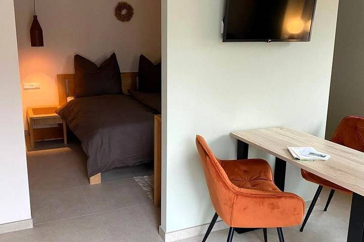 Ferienwohnung für 2 Personen, mit Terrasse und Garten