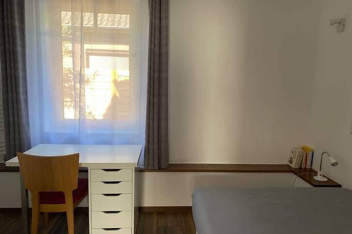 Ganze Wohnung, Moderne Ferienwohnung mit Kamin u. Garten, Eg, 100qm, Nähe Weser u. Golfplatz in Achim, Landkreis Verden