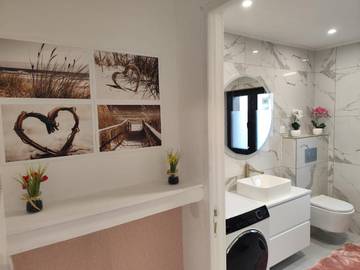 Gîte pour 4 personnes, avec terrasse à Rixheim