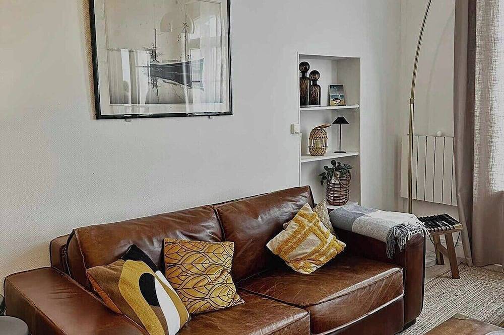 Ganze Wohnung, Bel Horizon, charming apartment with balcony and sea view in Luc-sur-Mer, Caen und Umgebung