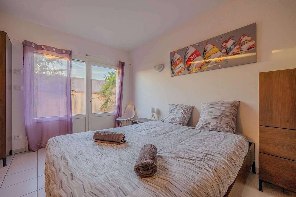 Entire apartment, Dunes Apart-Hotel - Kiwi Residence in Aytré, La Rochelle region