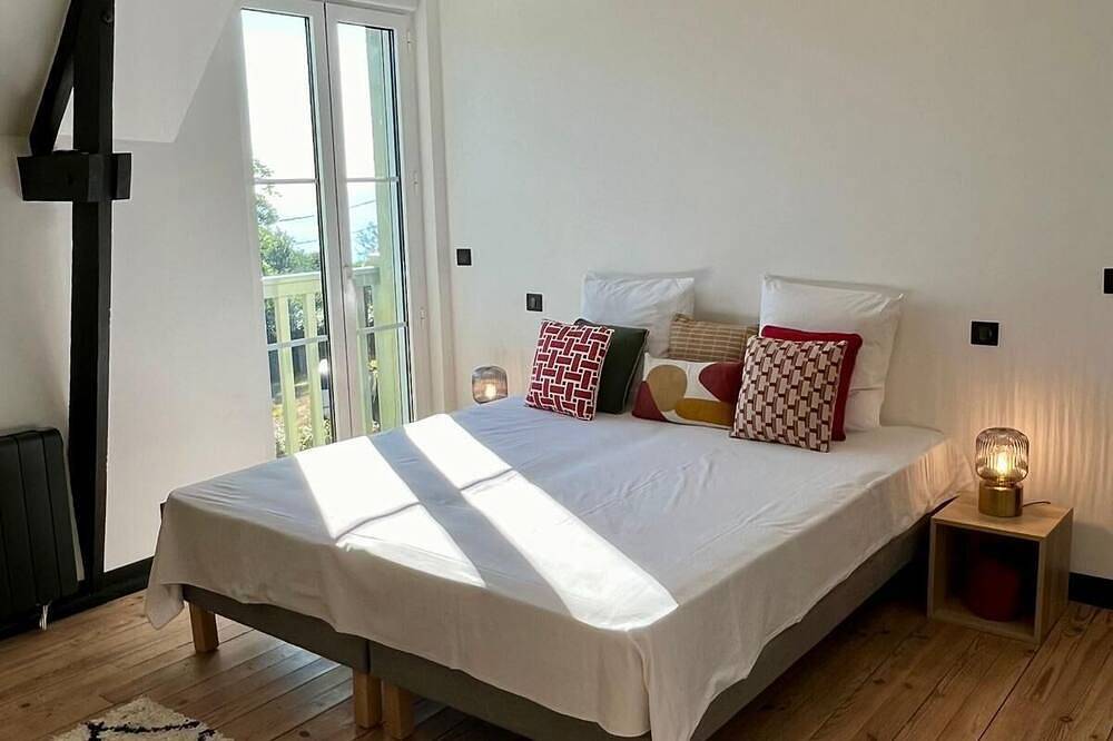 Large 460 M2 Country House With Garden And Sea View in Trouville-sur-Mer, Lisieux und Umgebung