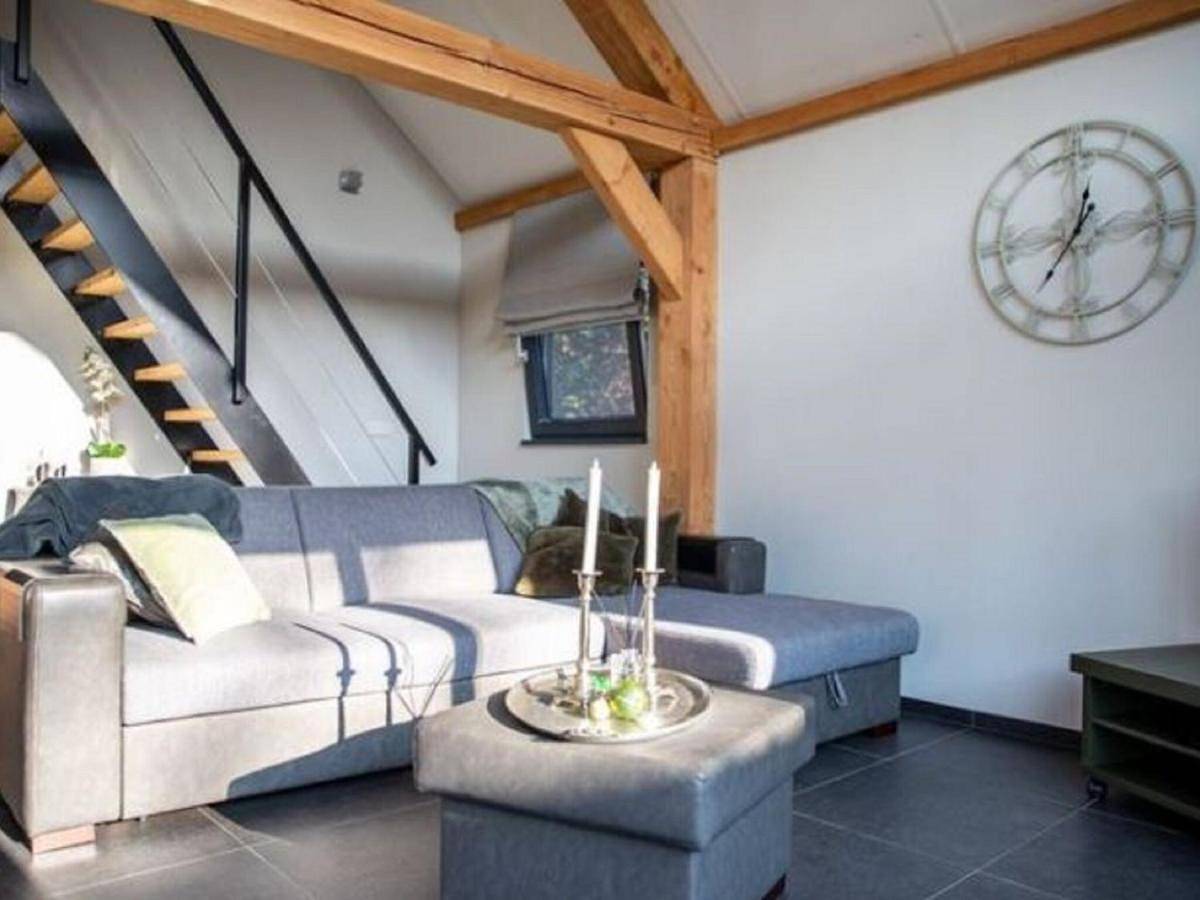 Tranquil Holiday Home in Alphen Chaam with Stables in Alphen, Nordbrabant
