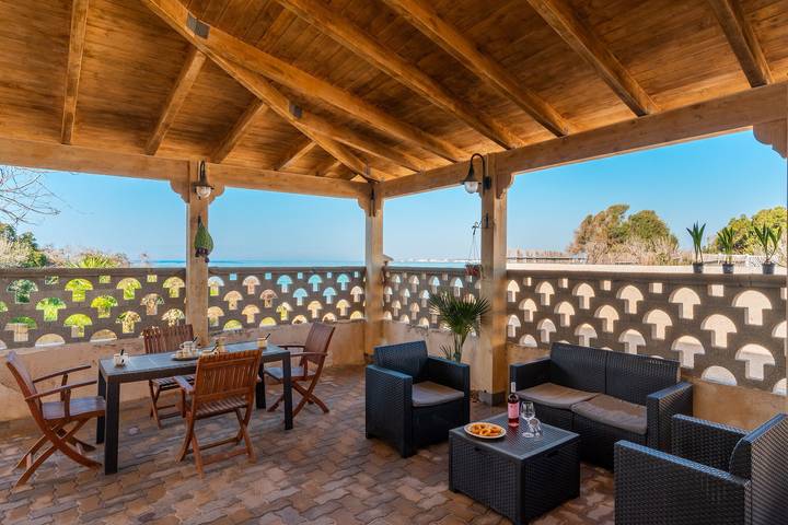 Villa 'Wanda' con accesso diretto alla spiaggia e aria condizionata in Scala di Furno, Porto Cesareo