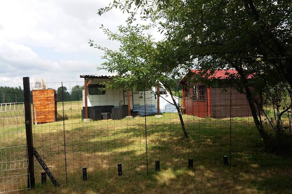 Camping pour 4 Personnes dans Noyant-Villages, Région de Saumur