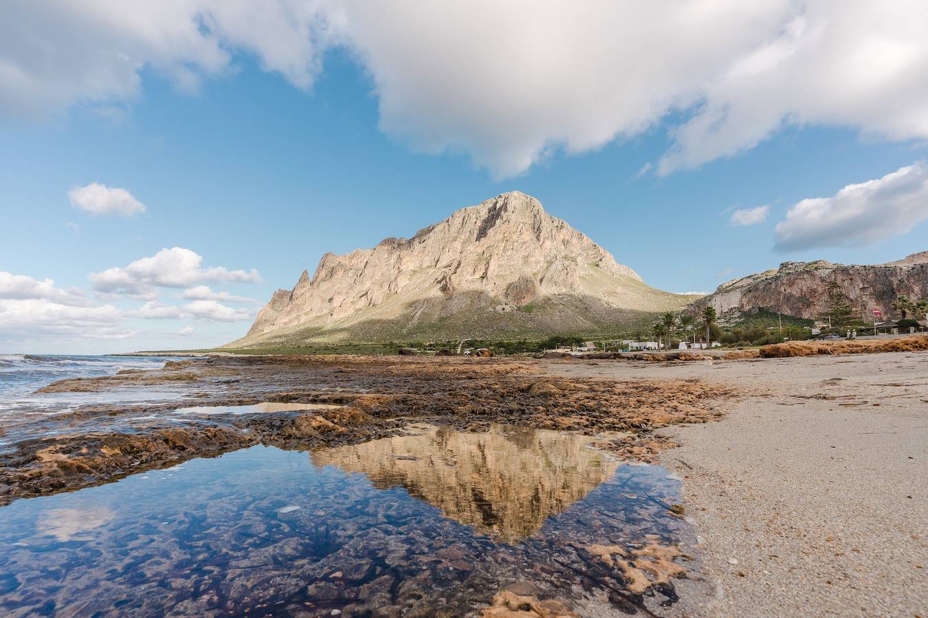 Apartamento entero, Apartamento 'Villino Elvira' con vistas al mar, Wi-Fi y aire acondicionado in Custonaci, Provincia de Trapani
