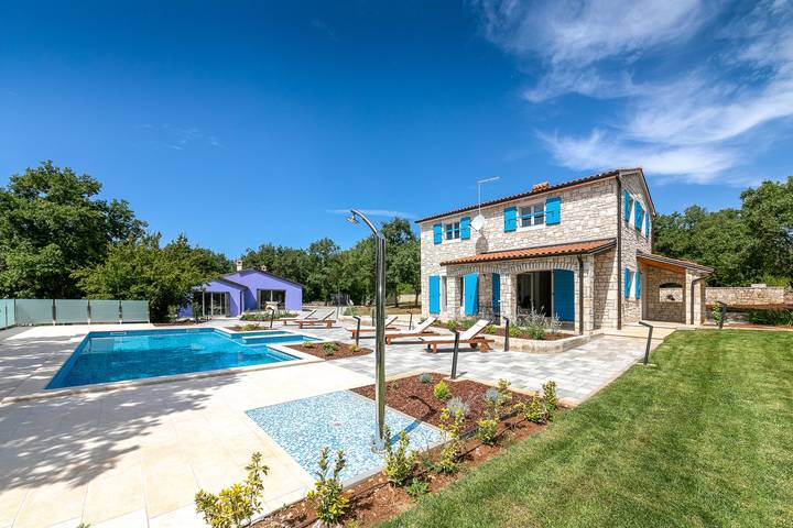 Villa pour 4 personnes, avec jardin et piscine, animaux acceptés à Funtana - 4