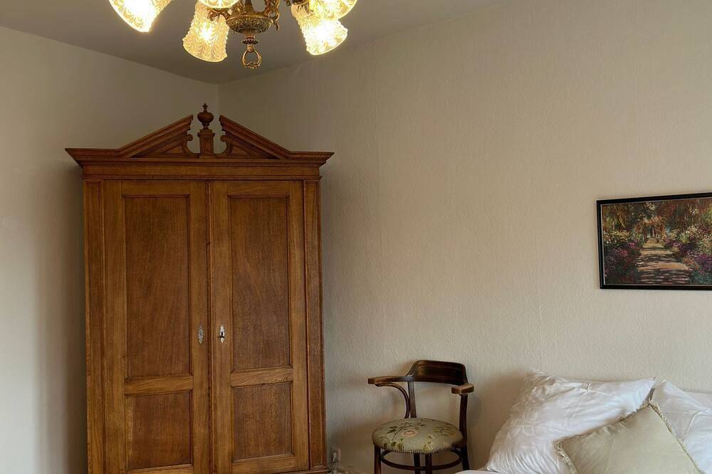 Ganze Wohnung, Ferienwohnung Regilturm im Herzen von Fritzlar mit Balkon und Gartennutzung in Fritzlar, Schwalm-Eder-Kreis