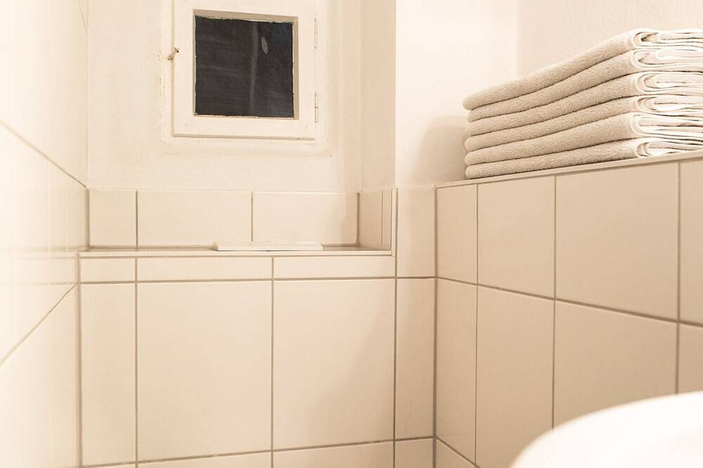 Ganze Wohnung, Modernes Studio in der Altstadt in Landshut, Ostbayern