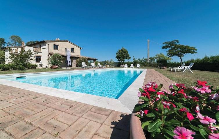 B&b per 2 persone, con giardino e piscina nonché panorama in Città di Castello (Italia)