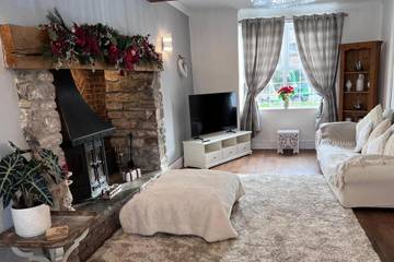Holiday Rental for 14 People in Porthcawl, Bridgend region, Photo 2