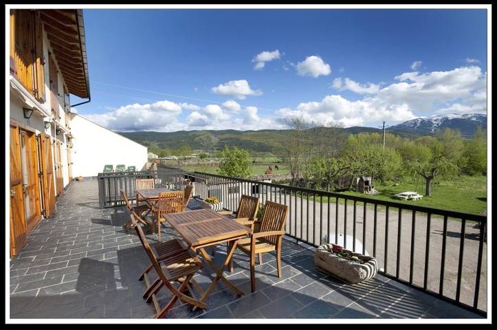 Apartamento para 6 personas, con Balcón y Terraza además de Jardín y Vistas en Puigcerdá