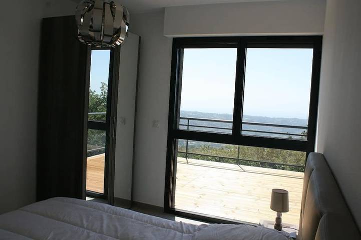 Gîte pour 4 personnes, avec terrasse et jardin à Saint-Jeannet - 2