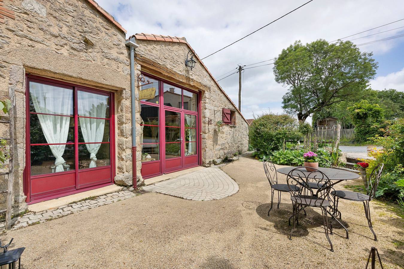 Chambre d’hôtes « Chambre Nature » avec jardin partagé et Wi-Fi in Saint-Malô-du-Bois, Vallée de la Loire