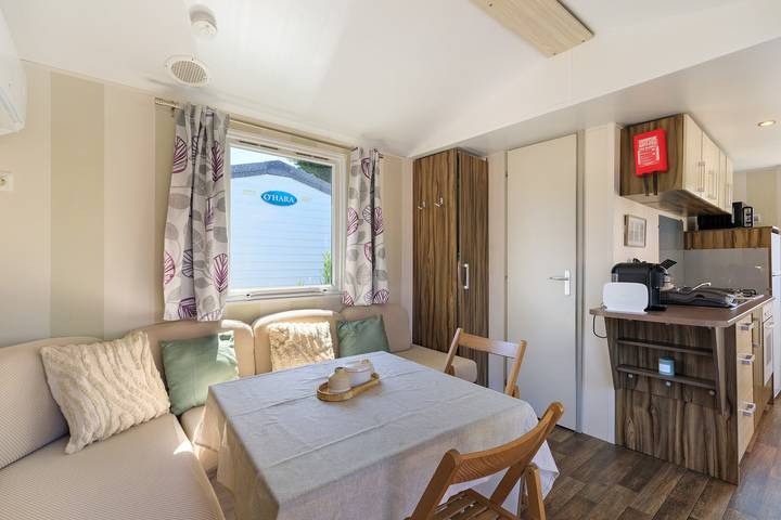 Mobilhome 6 posti vicino a Sète e Montpellier in campeggio 4 stelle in Vic-la-Gardiole, Costa mediterranea (Francia)
