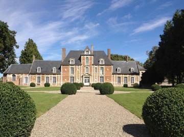 Maison d’hôte pour 2 personnes, avec piscine ainsi que jardin et vue à Vauchelles-lès-Domart