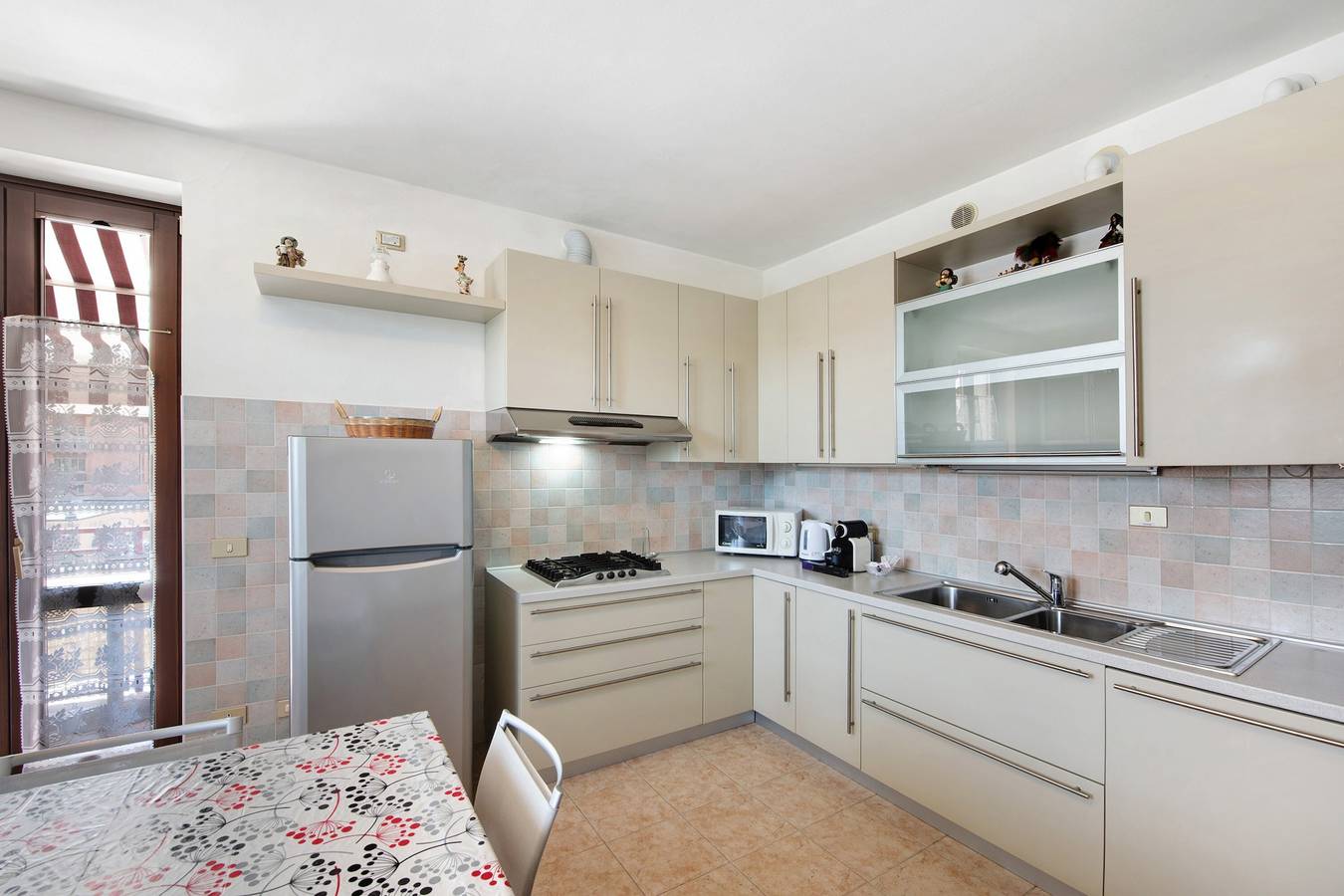 Appartamento intero, Appartamento "Residence San Zeno S P House" con piscina, terrazza e aria condizionata in Bardolino, Prealpi Gardesane