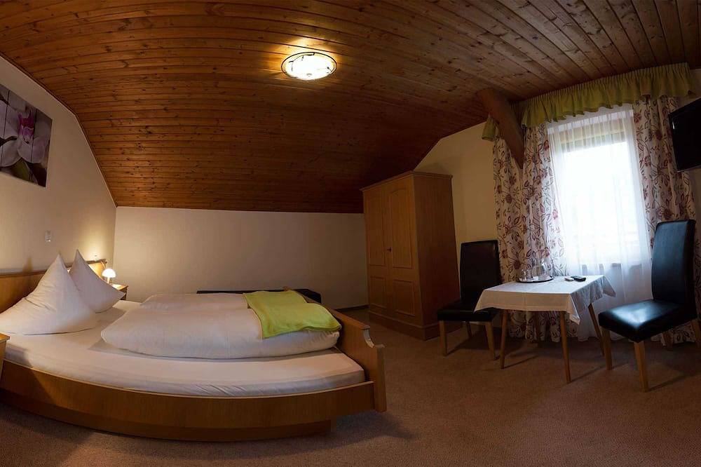 Doppelzimmer 2 - Tischlerhof in Breitenbach am Inn in Breitenbach am Inn, Kaisergebirge