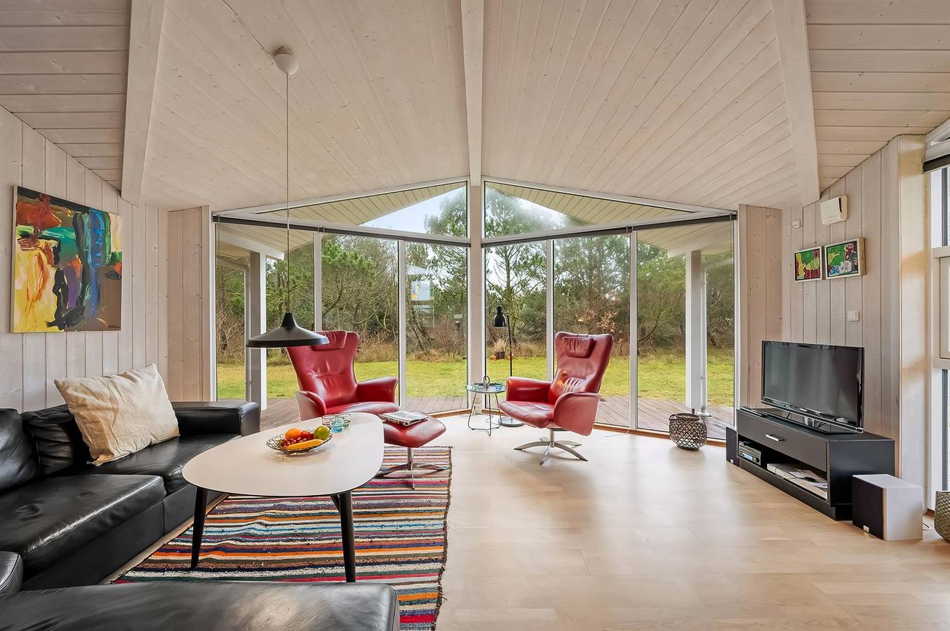 Amazing home in Hvide Sande w/ Wifi and 3 Bedrooms in Bjerregård, Holmsland Klit