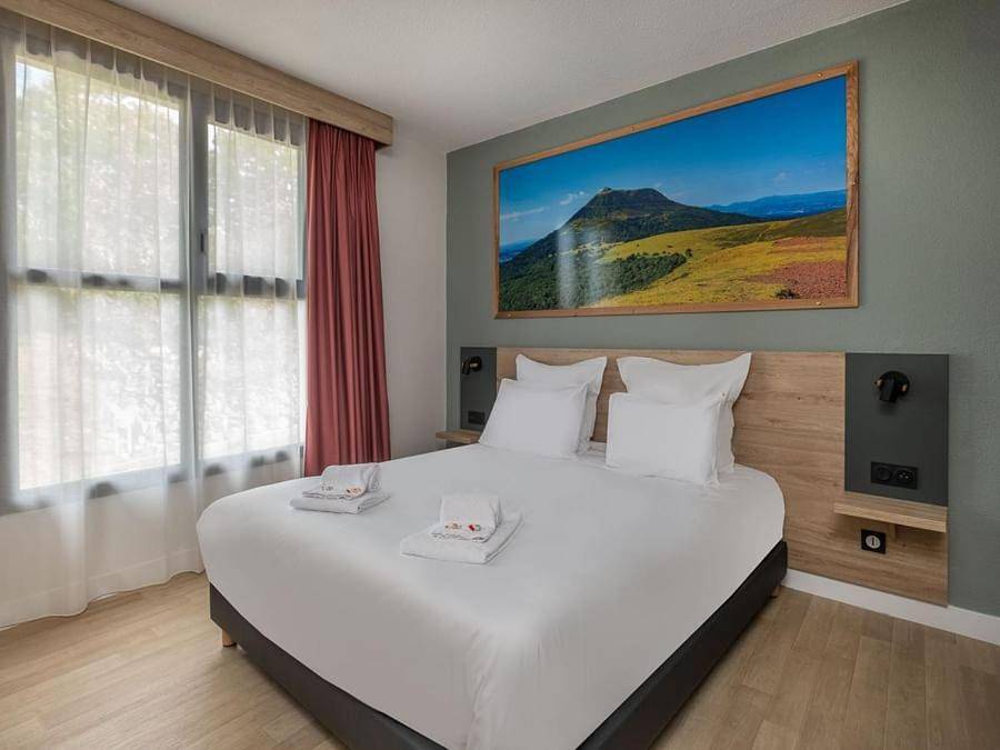 The Originals City, Hôtel des Volcans in Champs, Parc naturel régional des Volcans d'Auvergne