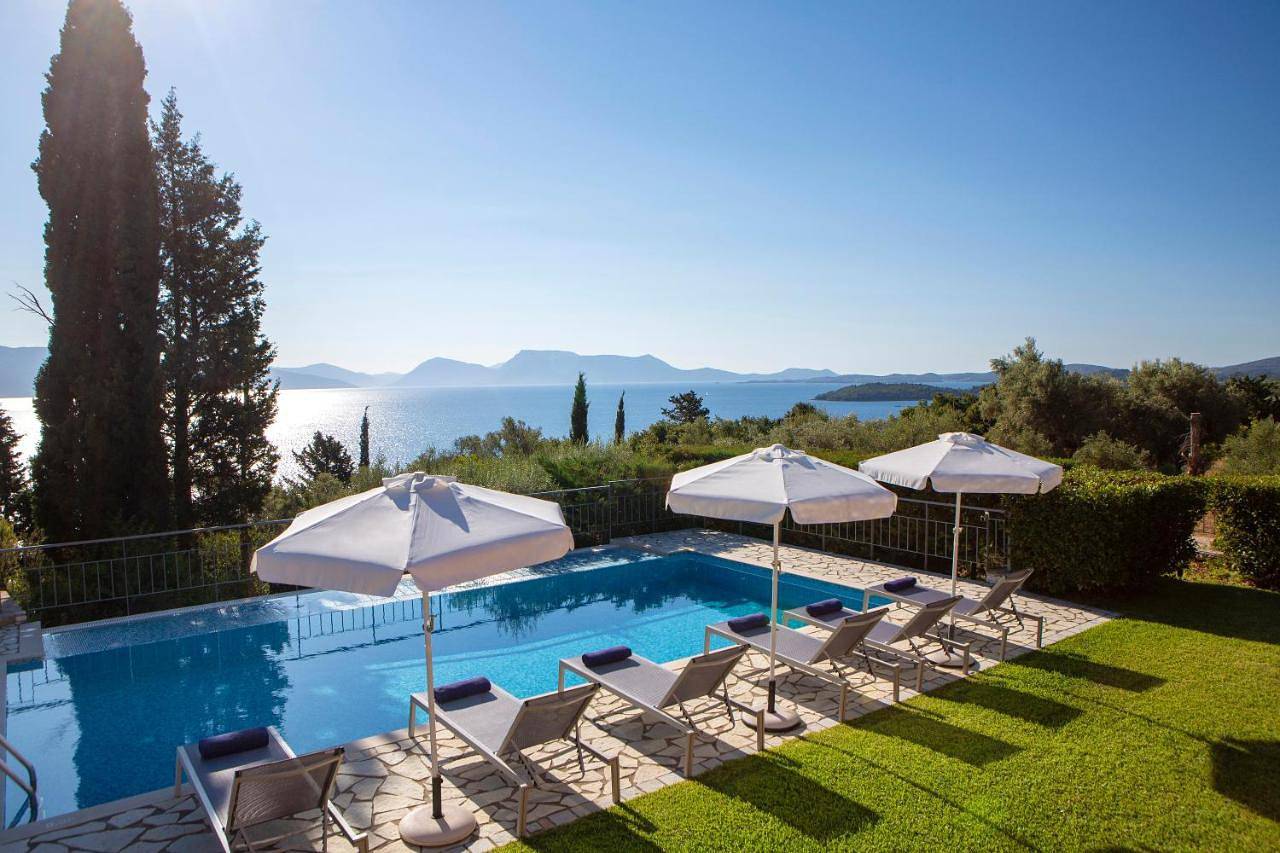 Villa with Private Pool in Nikiana, Alexandros