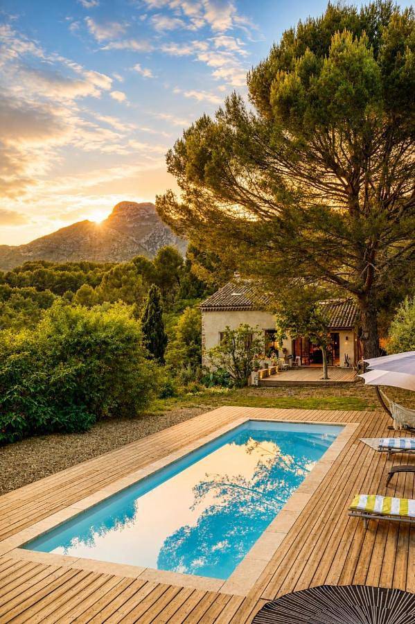 Villa pour 8 personnes, avec vue ainsi que jardin et piscine à Aubagne - 2