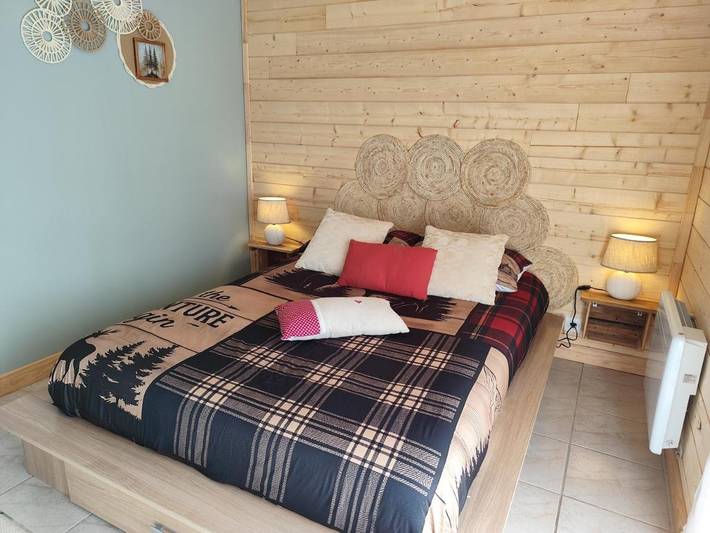 Gîte pour 4 personnes, avec jardin et terrasse dans Plan d'eau de Vernet la Varenne - 2