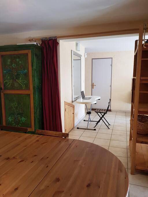 Location de vacances pour 7 personnes, avec vue et jardin à Puy-Saint-André - 3