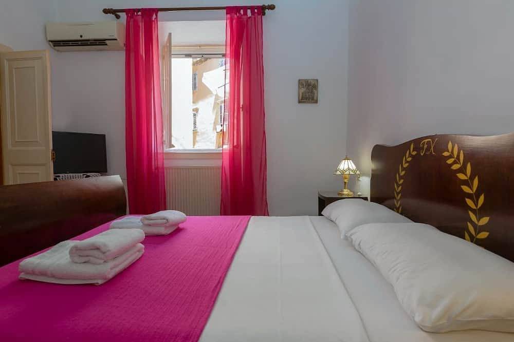 Appartamento intero, Campielo Pink Studio - Lovely studio with garden in Corfu old town in Corfù (città), Corfù