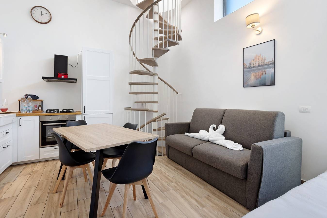 Studio entier, Appartement Navigli Milan – Darsena, Design Week et Métro M2 in Milan, Province de Milan
