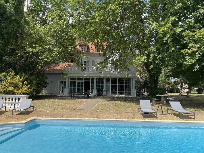 Gîte pour 15 personnes, avec jardin et piscine à Saint-Julien-en-Born - 3