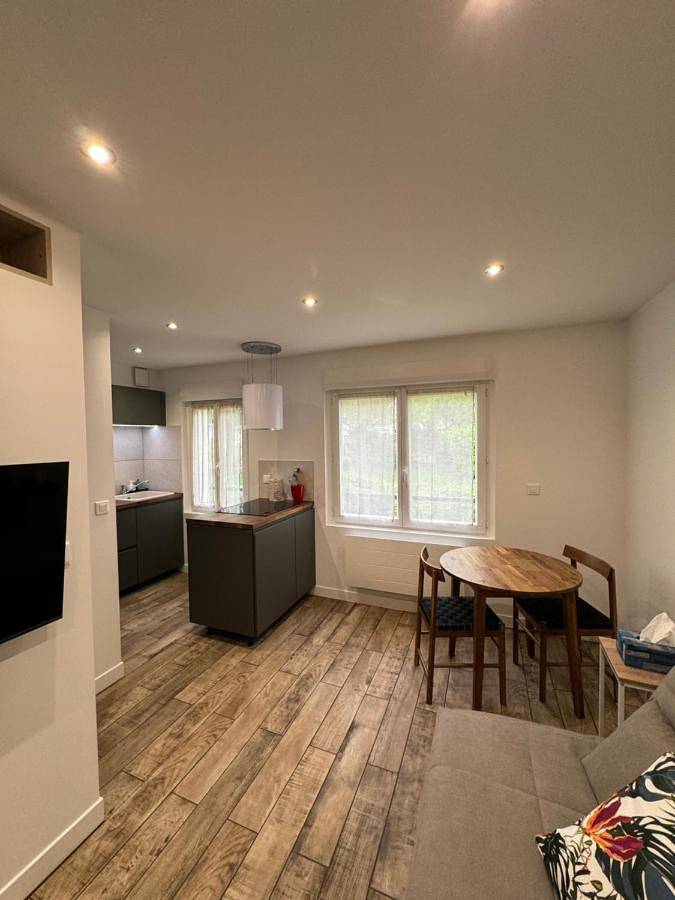Appartement entier, Beau Studio Moderne in Vaujours, Seine-Saint-Denis