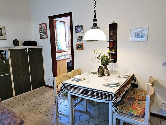 Ferienwohnung für 4 Personen, mit Terrasse und Garten in Maccagno con Pino e Veddasca - 4