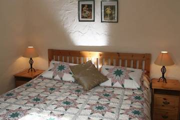 Log Cabin for 4 People in Iveragh Peninsula, Munster, Photo 2