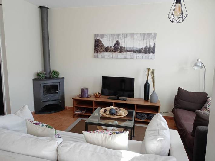 Gemütliches Ferienhaus für 8 Personen mit Patio und Garage in Villanúa in Villanúa, Aragonesische Pyrenäen