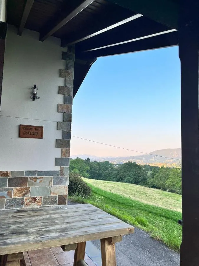 Casa de vacaciones para 5 personas, con jardín además de vistas y piscina - 1